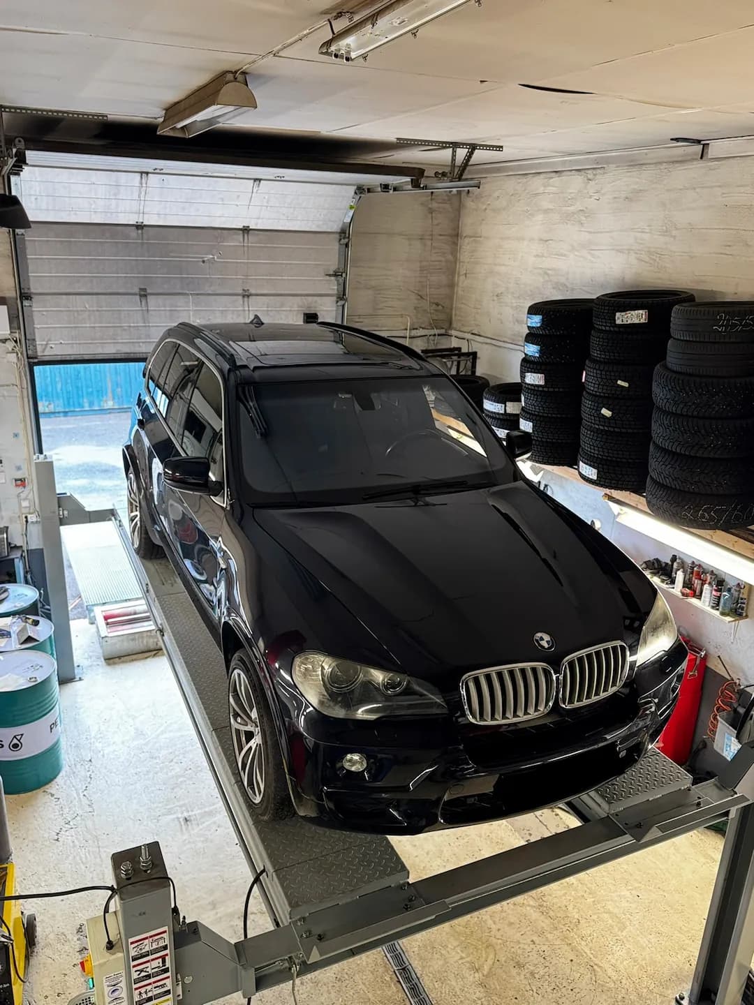 4Dekk Auto Repair verksted interiør